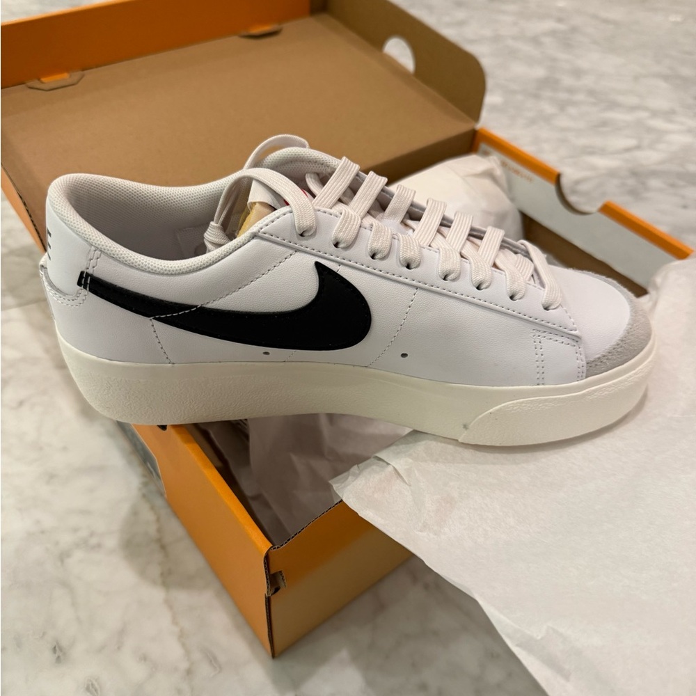 Nike Women's Classic White and Black Sneakers